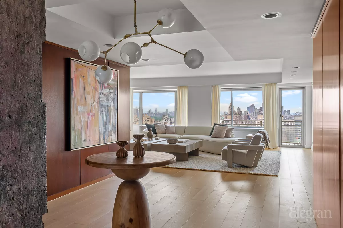 New York, NY 10022,118 E 60th St #33/32 Duplex