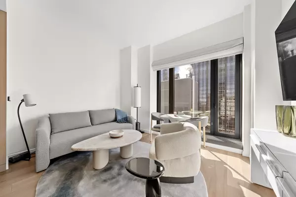 New York, NY 10019,111 W 56th St #41C