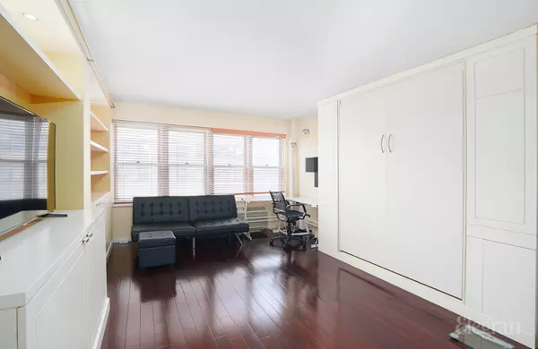 155 E 38th St #12H, New York, NY 10016