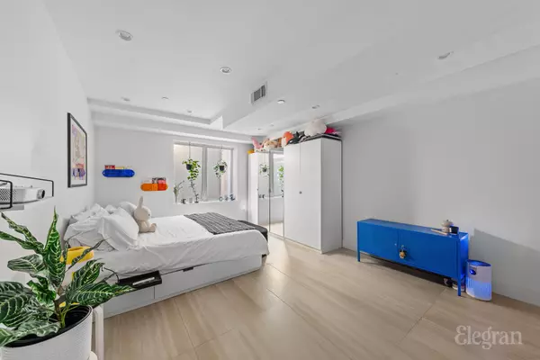 Brooklyn, NY 11221,725 Lafayette Ave #1A