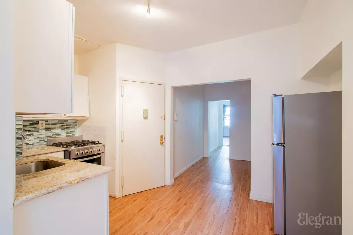 New York, NY 10018,488 9th Ave #3N