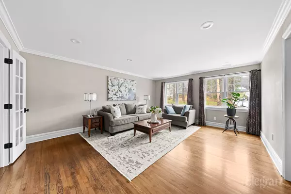 Pleasantville, NY 10570,49 Walnut St