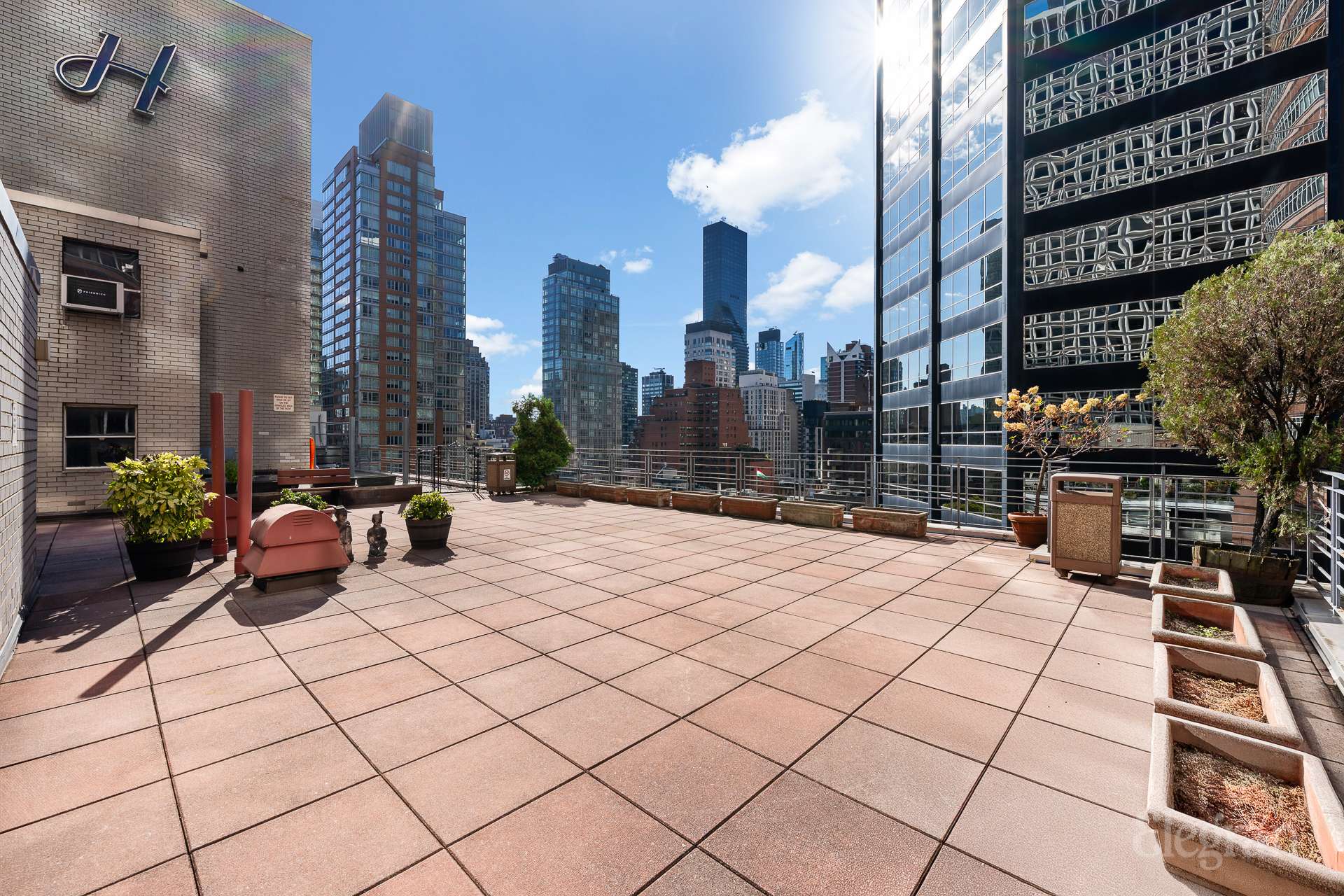 211 East 53rd Street Turtle Bay New York NY 10022