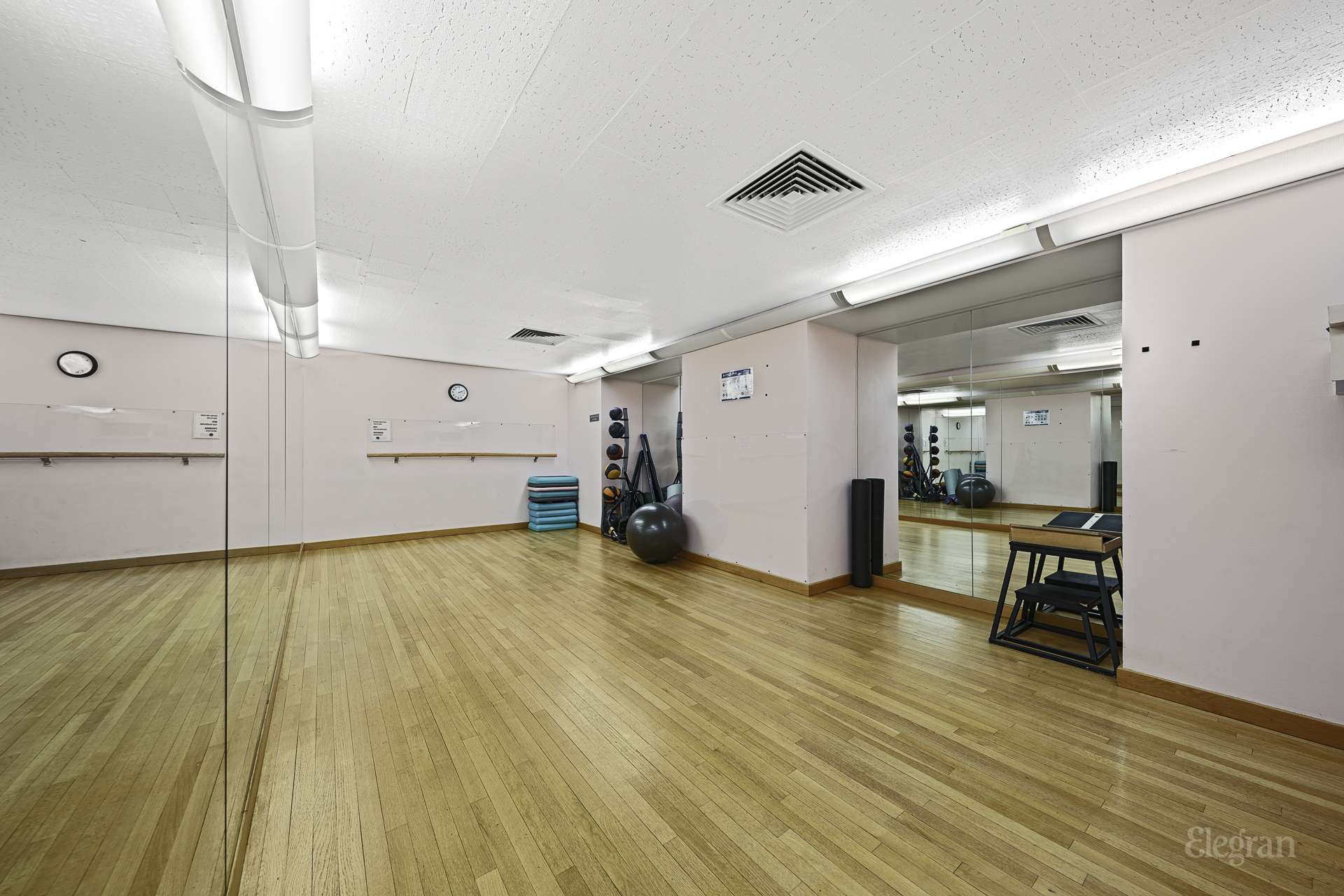 301 West 57th Street 40D Clinton New York NY 10019