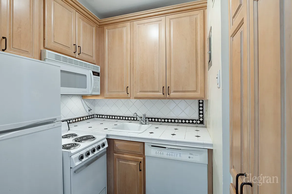 55 East 65th Street Upper East Side New York NY 10065