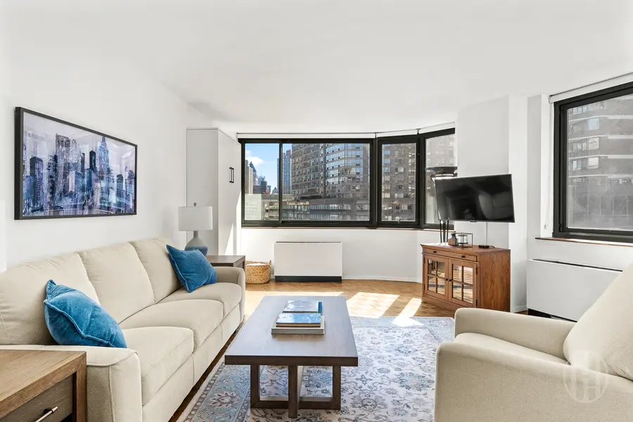 2000 Broadway #7H, New York, NY 10023