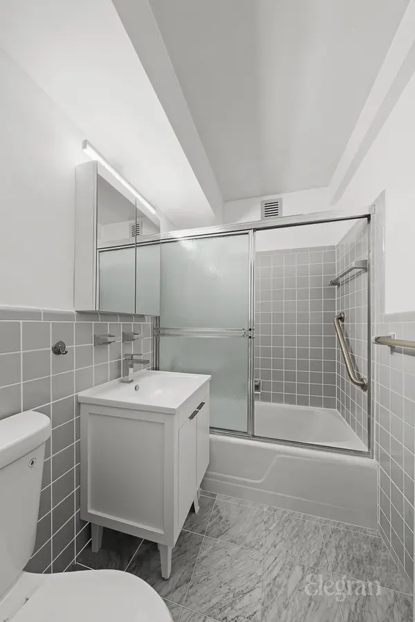 211 E 53rd St #10F, New York, NY 10022
