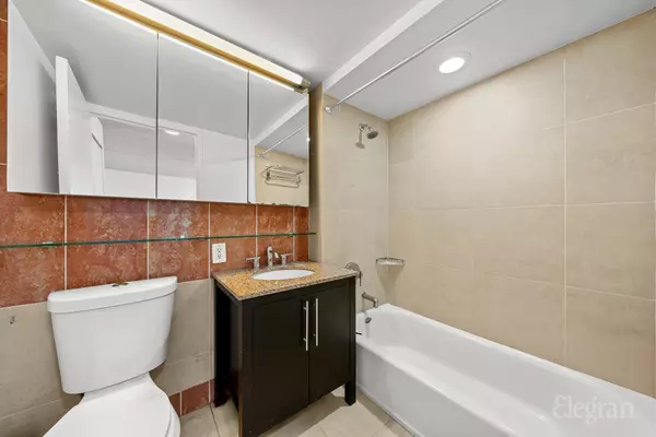 New York, NY 10011,555 W 23rd St #S7M