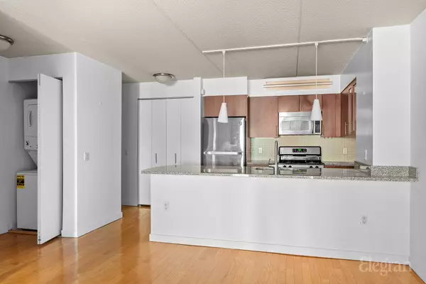 New York, NY 10011,555 W 23rd St #S7M