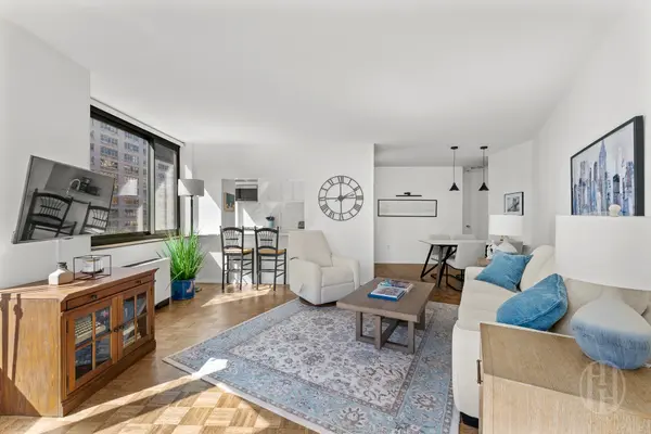 2000 Broadway #7H, New York, NY 10023