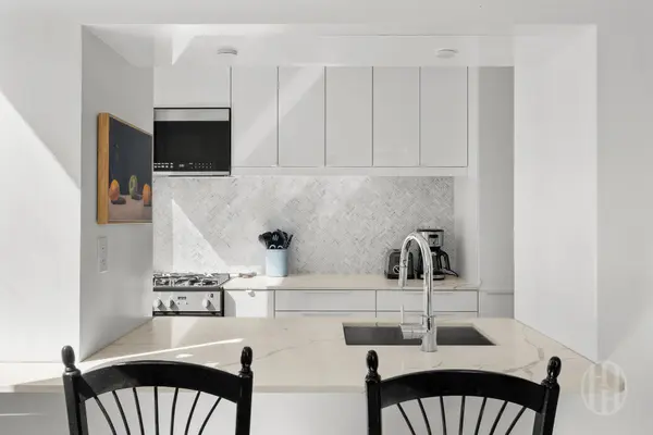 2000 Broadway #7H, New York, NY 10023