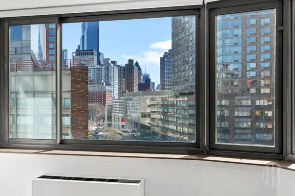 2000 Broadway #7H, New York, NY 10023