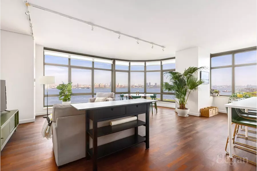 1 Morton Sq #10 DW, New York, NY 10014
