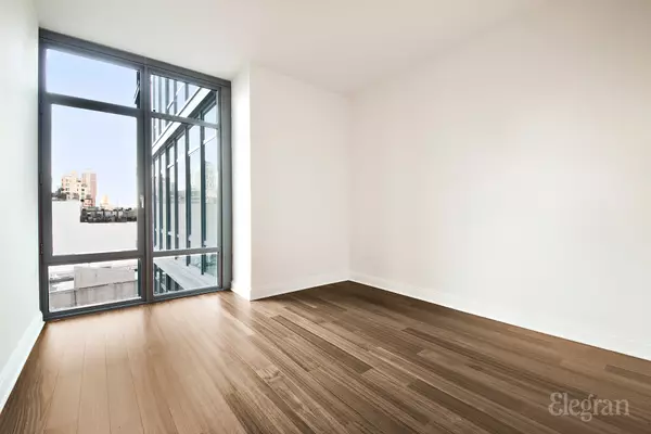 New York, NY 10007,57 Reade St #9E