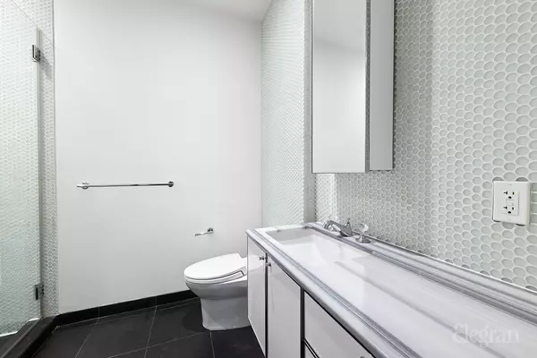 New York, NY 10004-2517,25 Broad St #14D