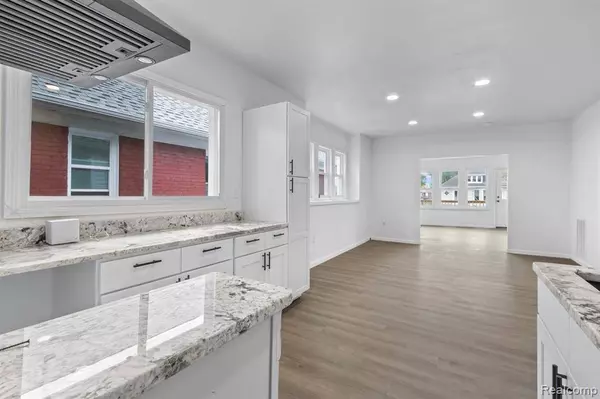 1974 VIRGINIA PARK Street, Detroit, MI 48206