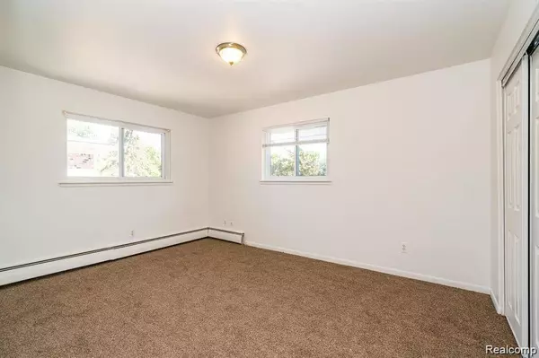 26145 SHOOK Road, Harrison Twp, MI 48045