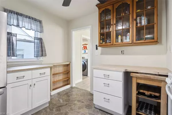 1208 Jenifer ST, Norfolk, VA 23503