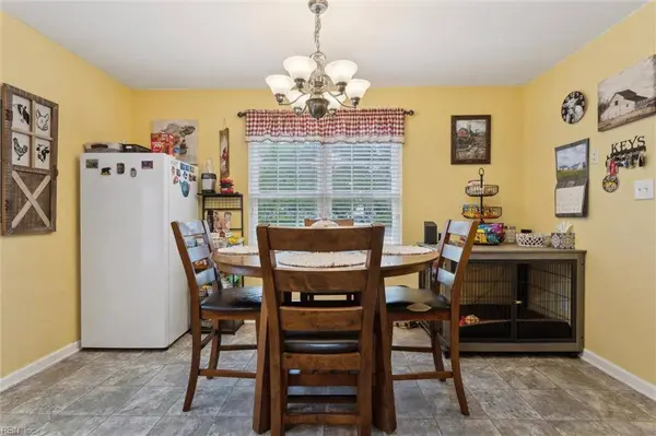 923 Oklahoma DR, Chesapeake, VA 23323