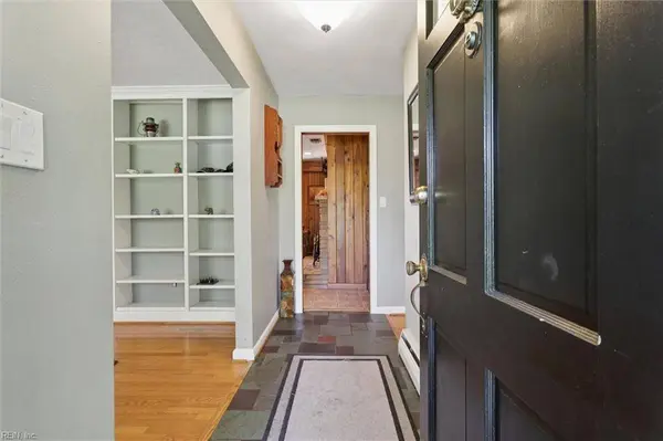 6437 Azalea Garden RD, Norfolk, VA 23518