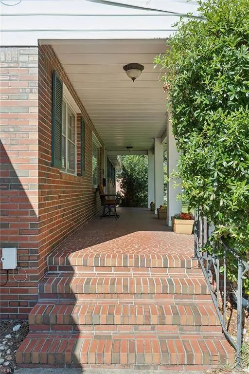 6437 Azalea Garden RD, Norfolk, VA 23518