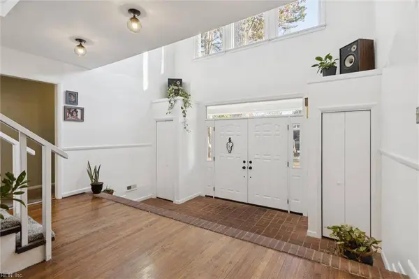 2210 Wolfsnare RD, Virginia Beach, VA 23454