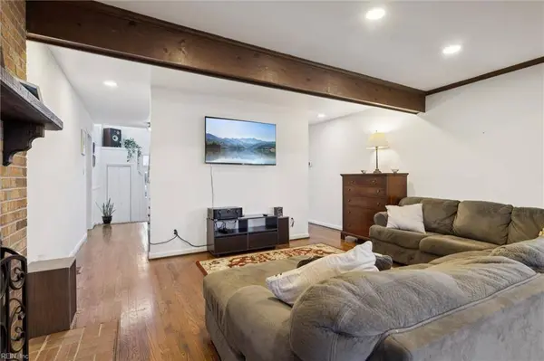 2210 Wolfsnare RD, Virginia Beach, VA 23454