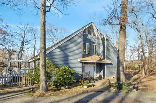 2210 Wolfsnare RD, Virginia Beach, VA 23454