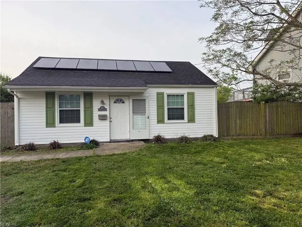 1877 N Streamline DR, Virginia Beach, VA 23454