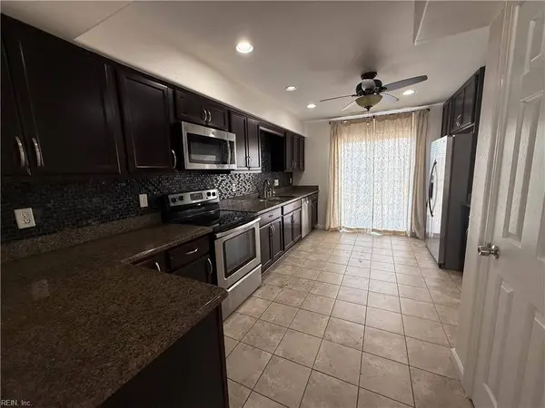 1621 Rechter CT, Virginia Beach, VA 23454