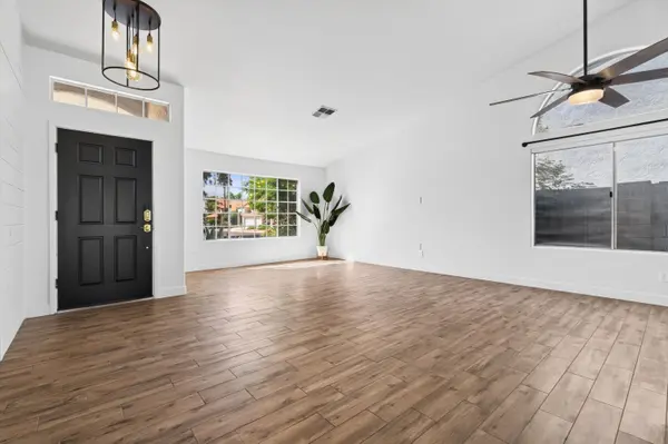 4532 E Charleston Ave, Phoenix, AZ 85032-1592