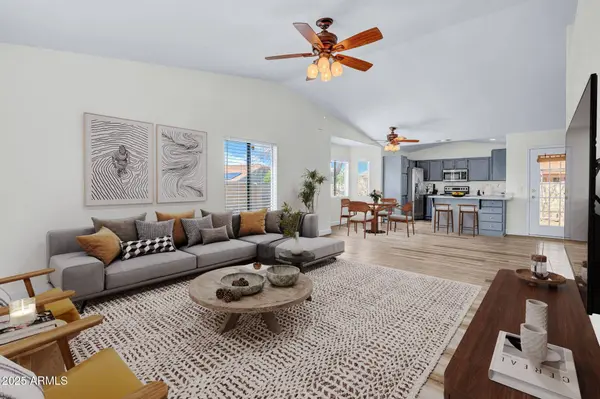 7952 W OREGON Avenue, Glendale, AZ 85303