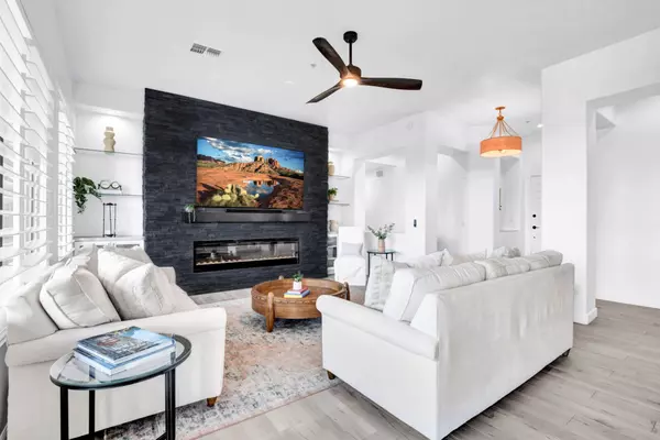 2989 N 44th St #3013, Phoenix, AZ 85018-7296