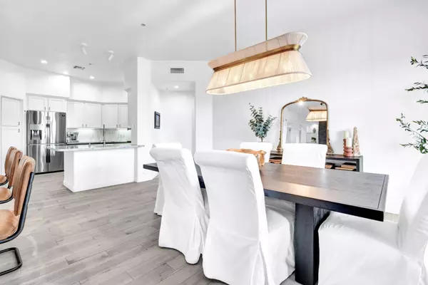 2989 N 44th St #3013, Phoenix, AZ 85018-7296