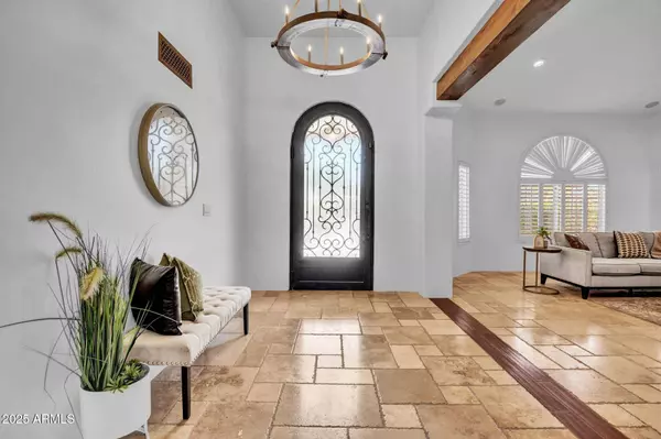 5320 W SOFT WIND Drive, Glendale, AZ 85310