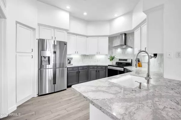 2989 N 44TH Street #3013, Phoenix, AZ 85018