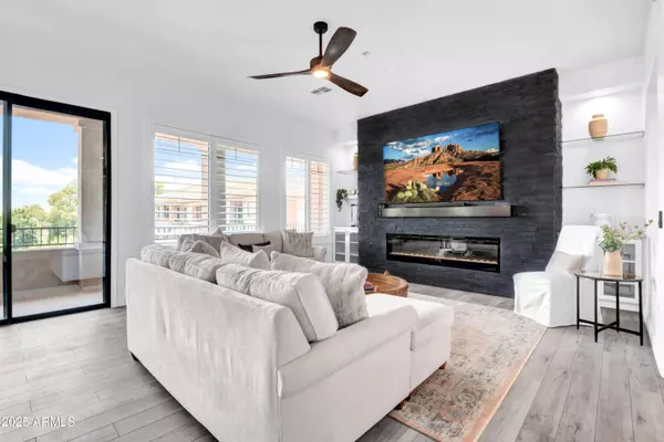 2989 N 44TH Street #3013, Phoenix, AZ 85018