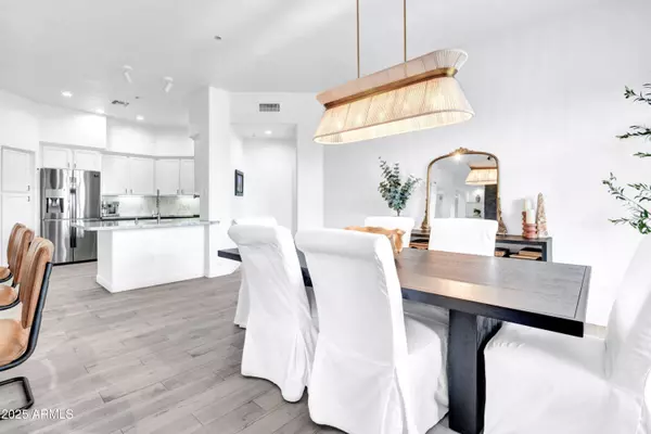 2989 N 44TH Street #3013, Phoenix, AZ 85018