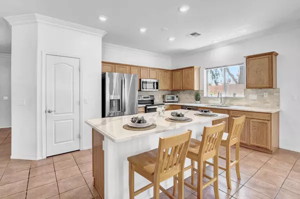 17862 W Caribbean Ln, Surprise, AZ 85388-7518