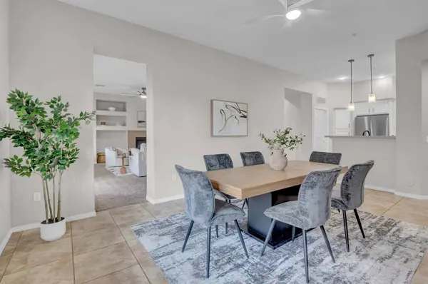 2989 N 44th St #2039, Phoenix, AZ 85018-7296