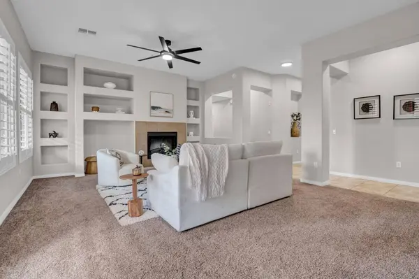 2989 N 44th St #2039, Phoenix, AZ 85018-7296