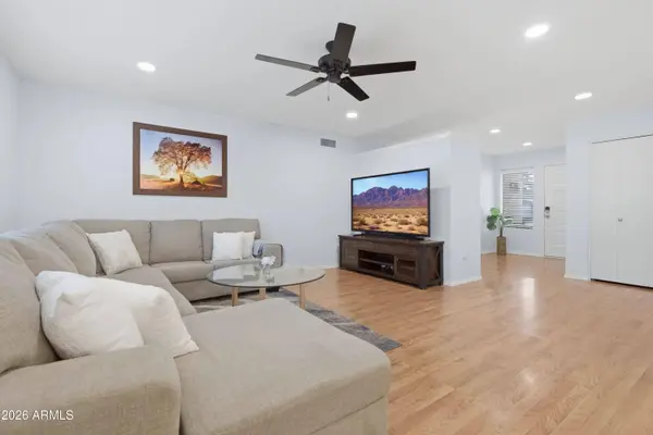 3353 W QUAIL Avenue, Phoenix, AZ 85027