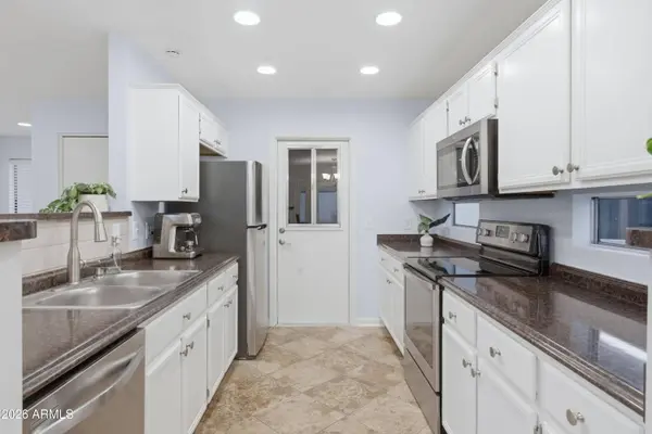 3353 W QUAIL Avenue, Phoenix, AZ 85027