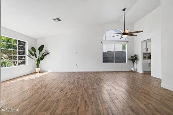 4532 E CHARLESTON Avenue, Phoenix, AZ 85032
