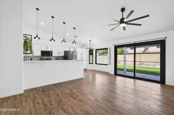 4532 E CHARLESTON Avenue, Phoenix, AZ 85032