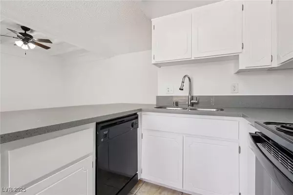 659 Pepper Tree CIR, Henderson, NV 89014