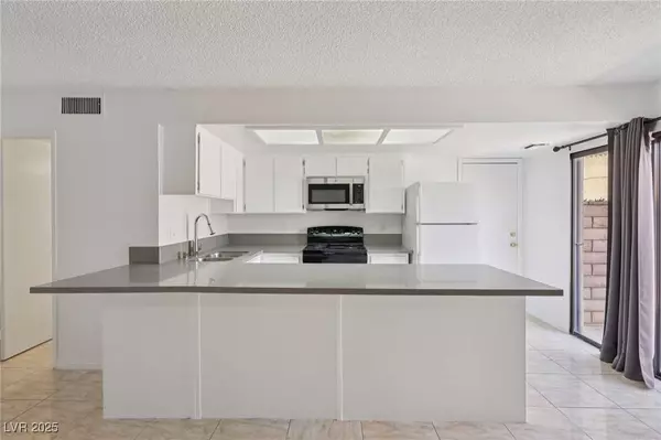 659 Pepper Tree CIR, Henderson, NV 89014