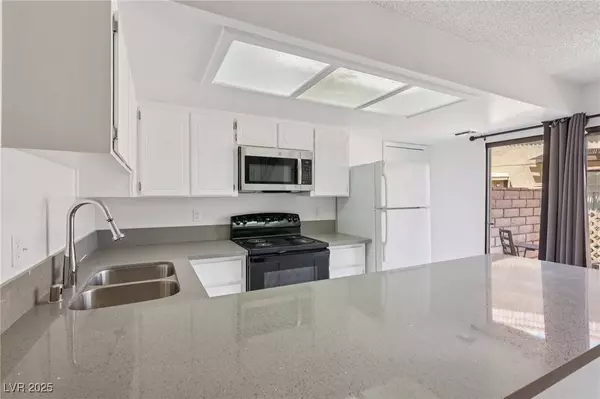 659 Pepper Tree CIR, Henderson, NV 89014