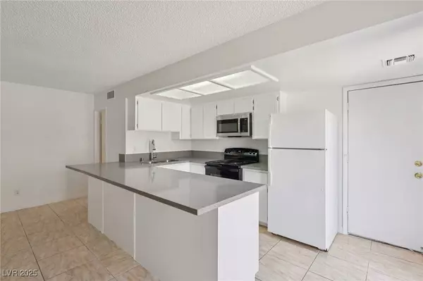 659 Pepper Tree CIR, Henderson, NV 89014