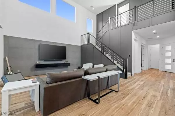 150 Wilson Ridge ST, Las Vegas, NV 89138